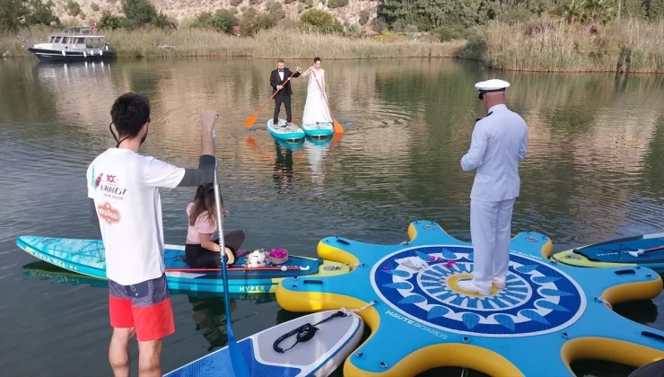 Muğla’da Deniz Tutkunu Çiftin Temsili Nikah Töreni