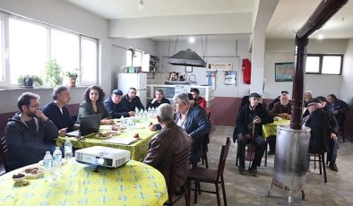 Çiftçilere toprak, bitki ve su tahlilleri anlatıldı