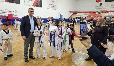 Gölcük belediyespor atletleri jenerasyon atlama coşkusu yaşadı