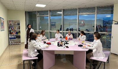 Kartepe genç akademi gençlerin geleceğine paha katıyor