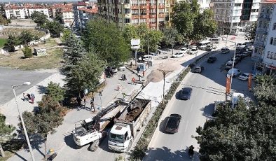 KOSKİ, kentin altyapısını güçlendirmek için 31 ilçede gece gündüz çalışıyor