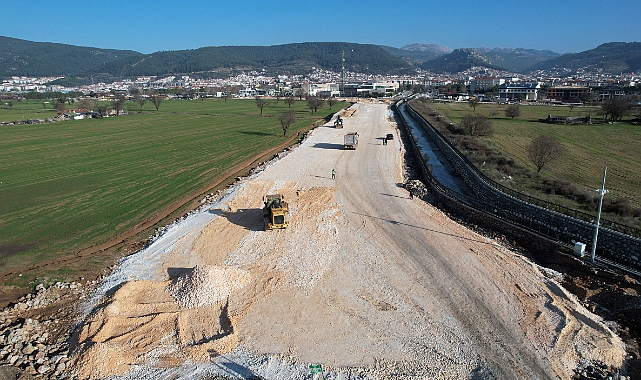 Menteşe Otogar Kavşağında Yol Çalışmaları Süratle İlerliyor