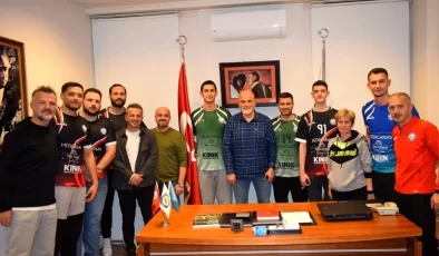 Nilüfer Belediyespor Hentbol Takımı 7 oyuncuyla sözleşme imzaladı