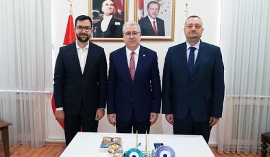 Öğrenci-akademisyen iş birliği ile yerli ve ulusal kök hücre tedavi eserleri geliştirilecek