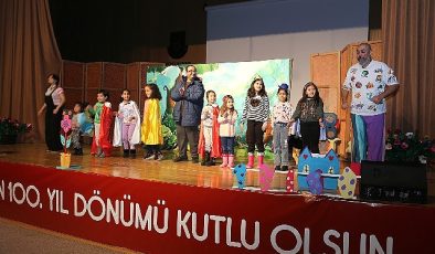 Tiyatro aktifliğine çocuklardan büyük ilgi