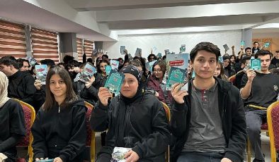 Üniversite adaylarına Lider Dündar’dan “dijital” eğitim dayanağı