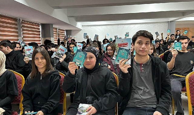 Üniversite adaylarına Lider Dündar’dan “dijital” eğitim dayanağı
