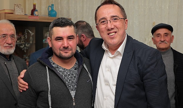 AK Parti Nevşehir Belediye Lider Adayı Dr. Mehmet Savran, mesken ziyaretlerini sürdürüyor