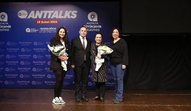 Anttalks’ta Ezo Sunal konuk oldu