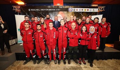 Başkan’dan zelzele kahramanlarına teşekkür