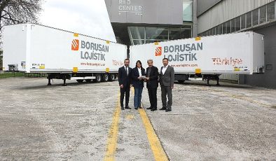 Borusan Lojistik, 20 Tırsan askılı dokuma taşıyıcı treyler ile filosunu dahada güçlendiriyor