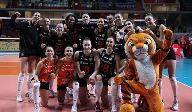 Eczacıbaşı Dynavit, ismini çeyrek finale yazdırdı