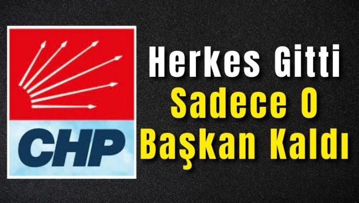 Herkes Gitti Sadece O Başkan Kaldı