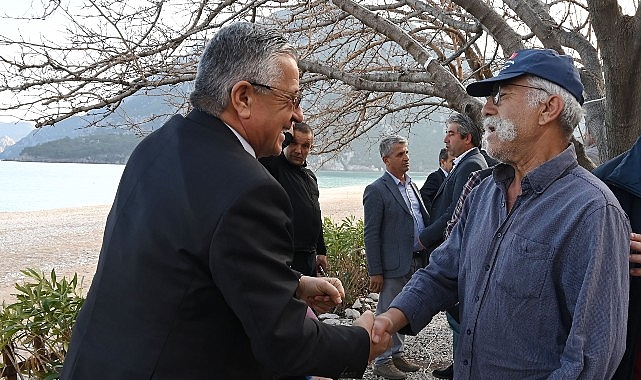 Kemer Belediye Lideri Necati Topaloğlu, Çıralı’da vatandaşlarla halk toplantısında bir ortaya geldi