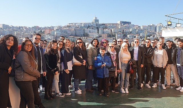 Kent Çizgileri Gençleri İstanbul Boğazı’yla Buluşturdu
