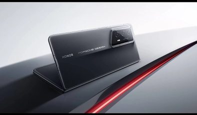 Porsche Design Honor Magic V2 RSR Katlanabilir Telefon Dünyasında hudutları zorluyor