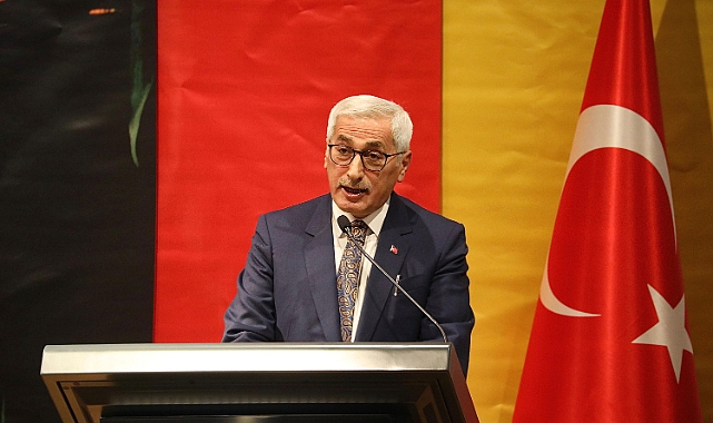 “Türkiye Selçukluları Konya Hanedan Türbesindeki Naaşların Tanzimi Projesi” Paneli Konya Büyükşehir’in Konut Sahipliğinde Yapıldı