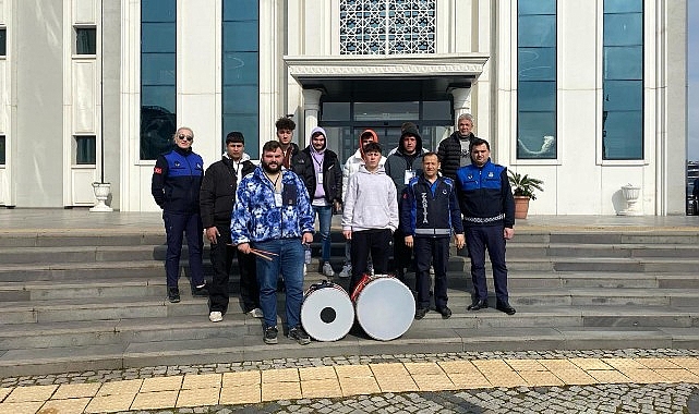 11 Ayın Sultan-ı Ramazan-ı Şerif öncesinde Kartepe’de vazife yapacak olan davulcular eğitimlerini tamamladı