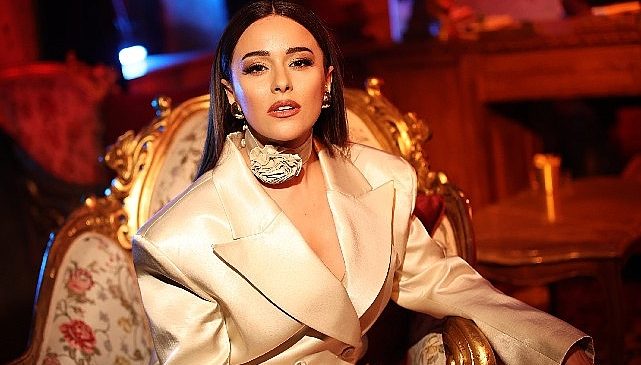 Efsanenin kızı Hilal Altın’dan Yıldız Tilbe müziği