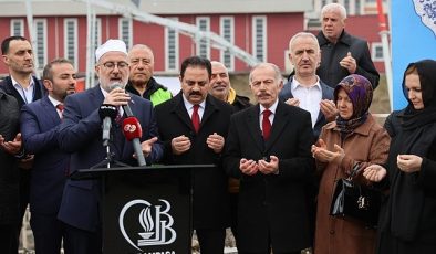 Kaptan Ahmet Erdoğan Camii’nin temeli Bayrampaşa’da dualarla atıldı