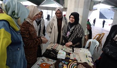 Konyalı Bayanlar, 8 Mart Dünya Bayanlar Günü Münasebetiyle KOMEK Pazarında Buluştu