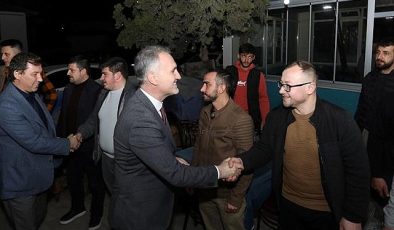 Lider Taban Sıkmadık El, Çalmadık Kapı Bırakmıyor