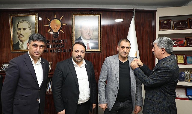 Ömeroğlu için ÂLÂ Parti’den istifa etti
