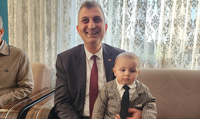 Sezer, “Biz hizmet ve eser yarışı yaparız”