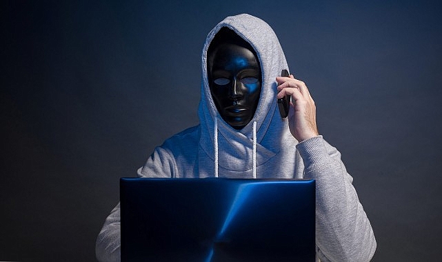 Siber Hataların Tehlikeli Yeni Yüzü: Deepfake Kimlik Avı Saldırısı