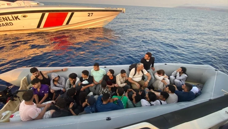 Fethiye açıklarında 26 düzensiz göçmen yakalandı