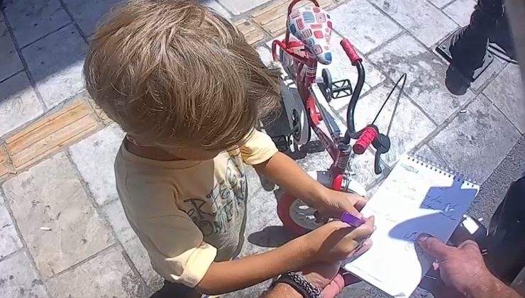 Muğla’da polisten bisikletli çocuğa gülümseten ‘trafik cezası’