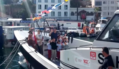 Cumhuriyet Bayramı’nda Fethiye’de Denizaltı ve Sahil Güvenlik Botu Ziyareti