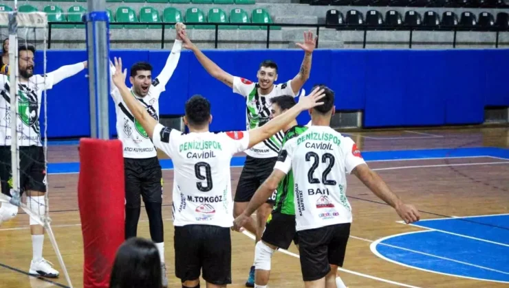 Denizlispor Voleybol Takımı Rakibini 3-0 Yendi